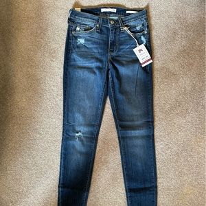 KanCan skinny jeans. Slightly distressed. Size 26. 31” inseam.